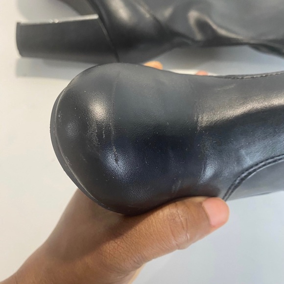 Over the knee Boots | Material Girl
Priyanka Over The Knee Boots Black
size 8.5 - Picture 8 of 11